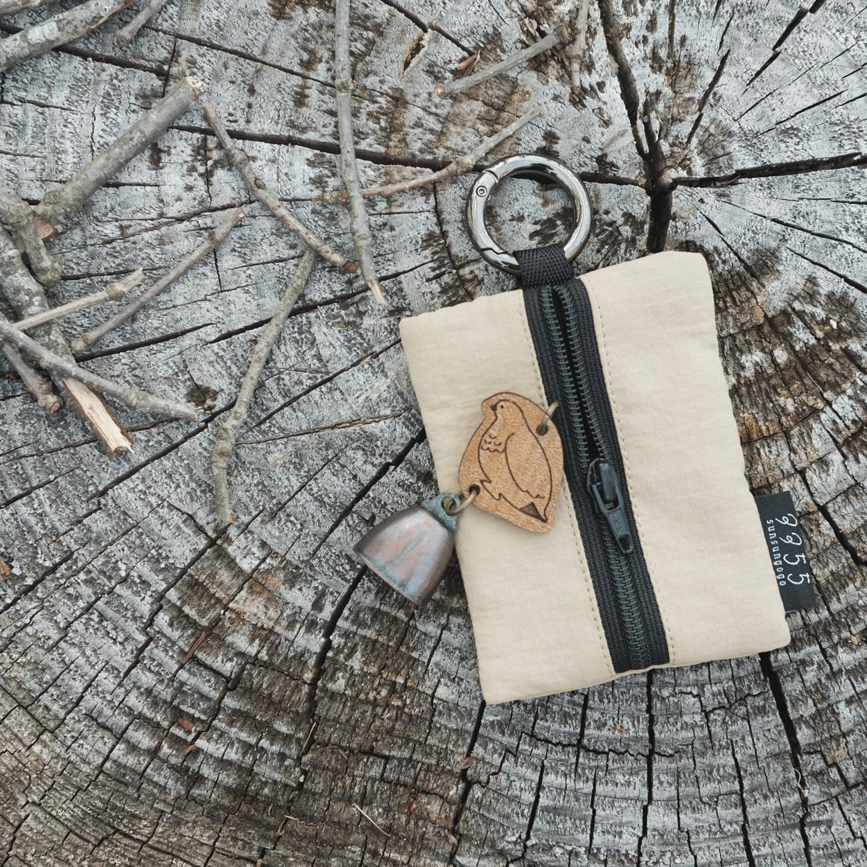 Bear bell pouch / 雷鳥